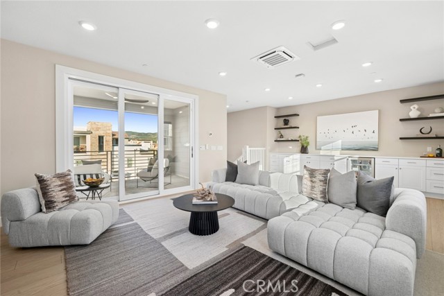 Detail Gallery Image 30 of 37 For 126 Scale, Irvine,  CA 92618 - 4 Beds | 4 Baths