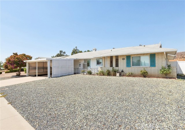 28201 Portsmouth Drive, Menifee CA: https://media.crmls.org/medias/1d467501-dff9-4ad4-8e9d-0efef75ff978.jpg