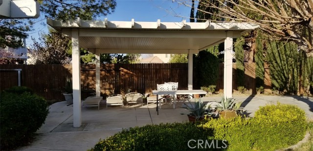 Detail Gallery Image 10 of 16 For 12755 Cardinal Ct, Victorville,  CA 92392 - 5 Beds | 2 Baths