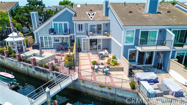 16178 Bimini Lane, Huntington Beach CA: https://media.crmls.org/medias/1d488b28-406e-45ef-b4e0-bbeabfb458fd.jpg