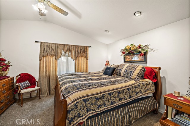 32042 Pleasant Glen Road, Rancho Santa Margarita CA: https://media.crmls.org/medias/1d48e4e1-fcf7-404d-bcfa-bc497f2fc9ef.jpg