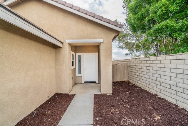 Detail Gallery Image 5 of 41 For 13892 Summer Wind St, Victorville,  CA 92394 - 3 Beds | 2 Baths