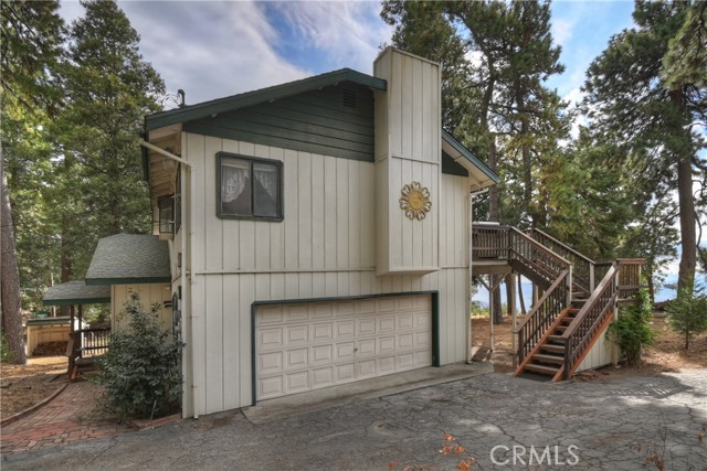 Garage entry from dual access driveway