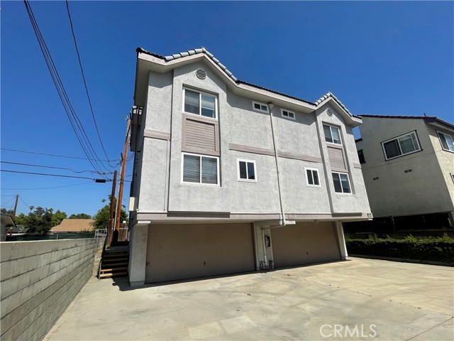 Image 3 of 9 For 112 Primrose Avenue