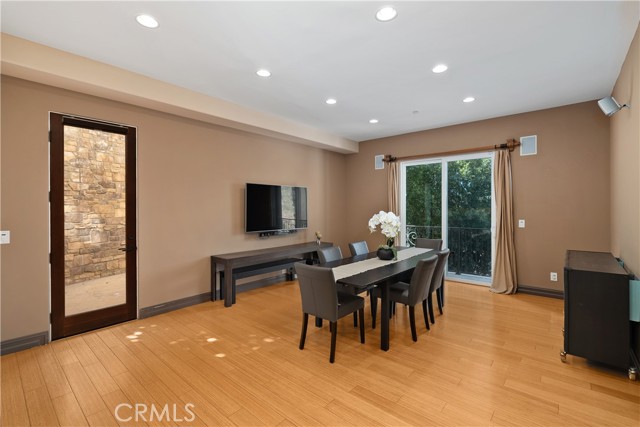 4630 Esparto Street, Woodland Hills CA: https://media.crmls.org/medias/1d4b0ff1-fb43-48c8-a1a4-71262f2ef811.jpg