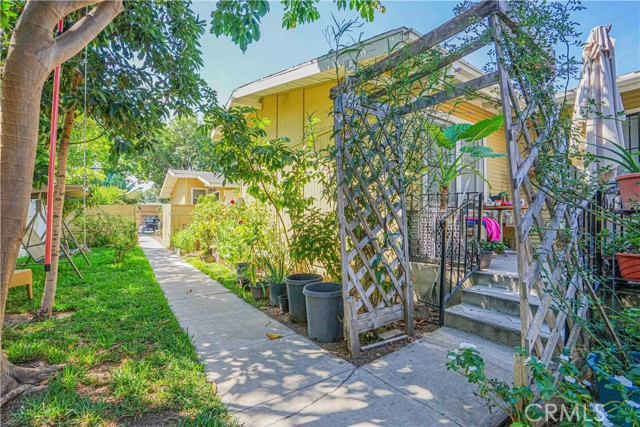 Detail Gallery Image 26 of 30 For 119 W Valencia Dr, Fullerton,  CA 92832 - – Beds | – Baths