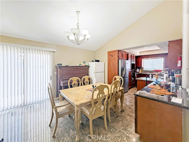 2302 8th Street, La Verne CA: https://media.crmls.org/medias/1d4d684c-b832-4ca8-9536-4691ee2a5d90.jpg