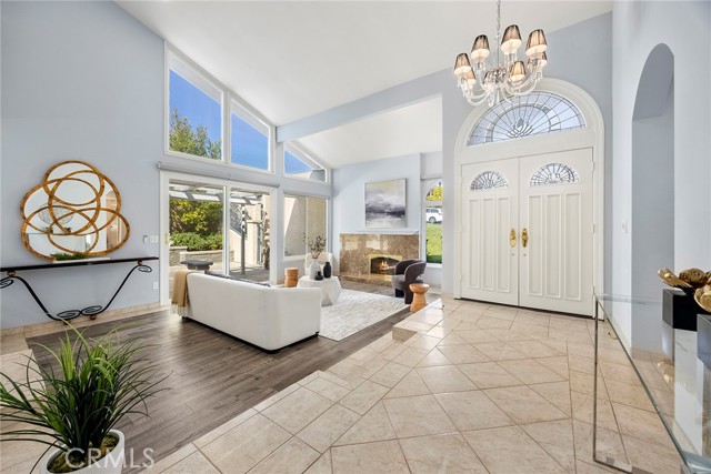 Detail Gallery Image 15 of 56 For 18962 Gordon Ln, Yorba Linda,  CA 92886 - 4 Beds | 4 Baths