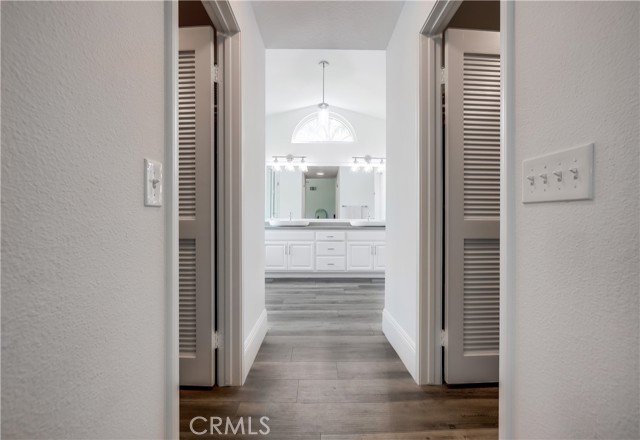 19416 Shadow Oak Drive, Lake Forest CA: https://media.crmls.org/medias/1d4d9058-4110-4867-9181-6b6051be66dc.jpg