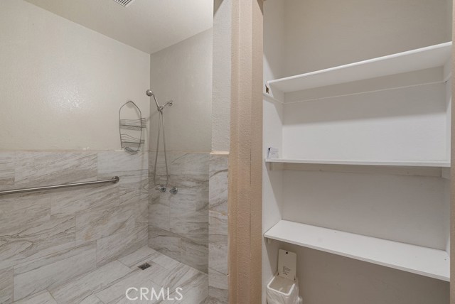 Detail Gallery Image 20 of 34 For 1715 Lake Way, Lancaster,  CA 93534 - 5 Beds | 3 Baths