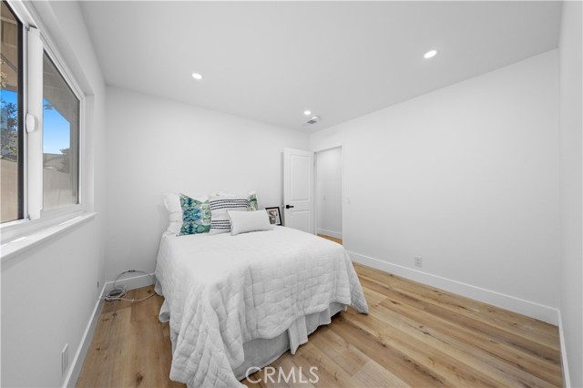 Detail Gallery Image 33 of 60 For 33 Mann St, Irvine,  CA 92612 - 3 Beds | 2 Baths