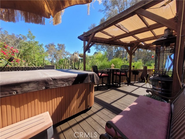 11401 Topanga, Chatsworth CA: https://media.crmls.org/medias/1d4f1ca7-562e-40bf-8186-025c8a44f417.jpg