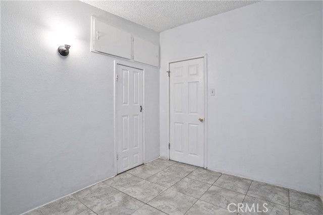 5787 Warren Street, Riverside CA: https://media.crmls.org/medias/1d4f7c8e-6466-464c-91fe-8fc783e03806.jpg