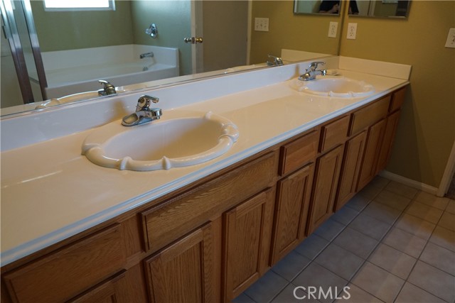 4611 Orange Drive, San Bernardino CA: https://media.crmls.org/medias/1d4fc1e2-7a42-4520-9aee-a539e6e29ce4.jpg