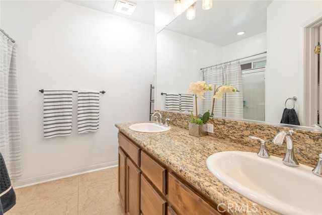 Detail Gallery Image 16 of 31 For 111 Planada Dr, Shafter,  CA 93263 - 3 Beds | 2 Baths