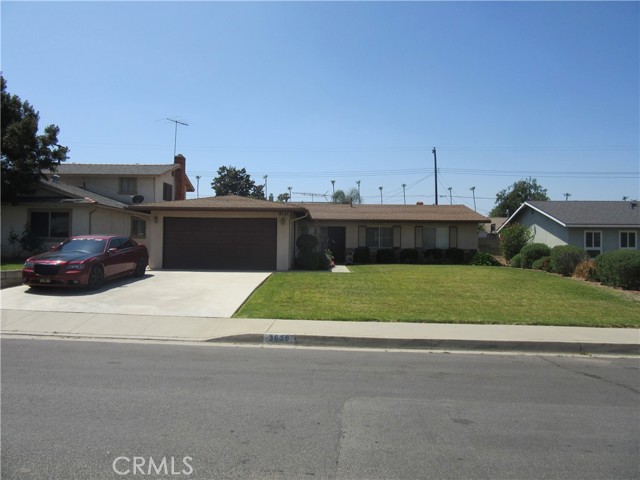 Detail Gallery Image 1 of 32 For 3636 Mapleleaf Dr, Riverside,  CA 92503 - 4 Beds | 2 Baths