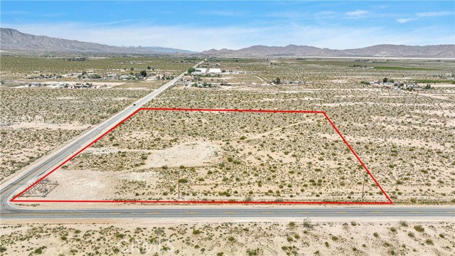 Detail Gallery Image 11 of 19 For 11350 Camp Rock Rd, Lucerne Valley,  CA 92356 - – Beds | – Baths