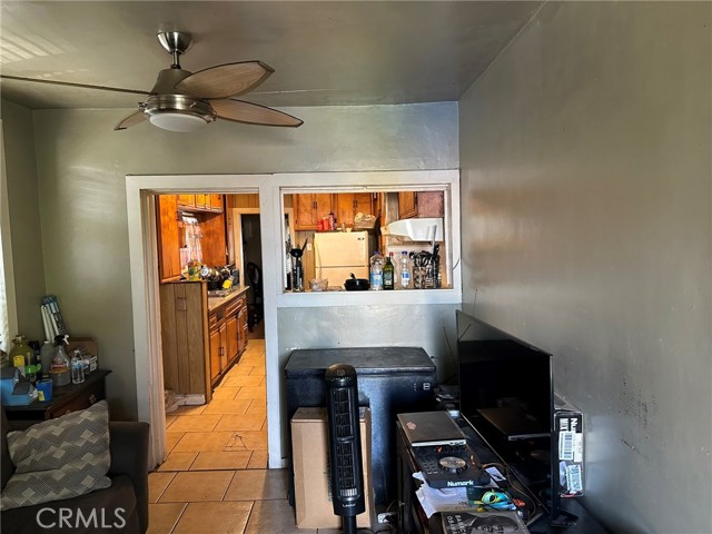 Detail Gallery Image 14 of 20 For 339 W 76th, Los Angeles,  CA 90003 - – Beds | – Baths