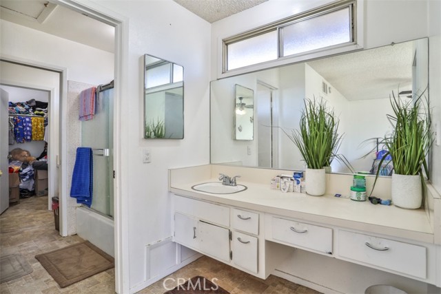 Detail Gallery Image 20 of 40 For 14247 Canterbury Dr, Victorville,  CA 92395 - 2 Beds | 2 Baths