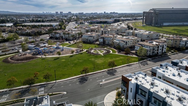 Detail Gallery Image 36 of 37 For 430 Transport, Tustin,  CA 92782 - 4 Beds | 3/1 Baths