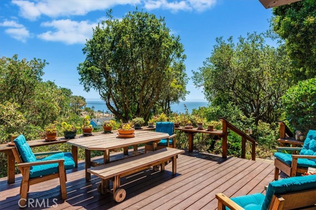 1680 Newhall Avenue, Cambria CA: https://media.crmls.org/medias/1d5290e8-087a-48d2-a7e4-25c2359a9821.jpg