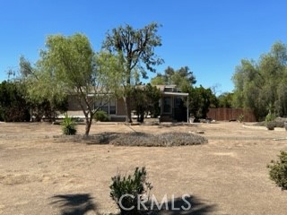 23422 Gertrude Avenue, Perris CA: https://media.crmls.org/medias/1d529387-937a-4a53-858b-a61a77c689bd.jpg