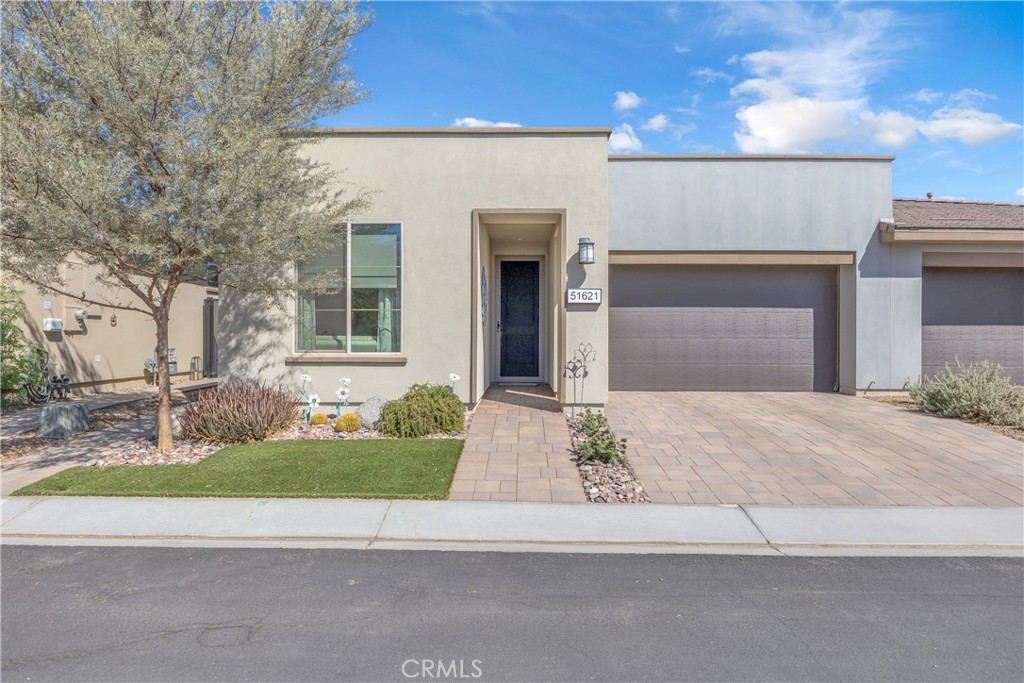 51621 Golden Eagle Drive