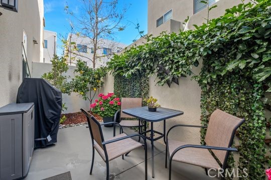 Detail Gallery Image 13 of 37 For 165 Frame, Irvine,  CA 92618 - 4 Beds | 3/1 Baths