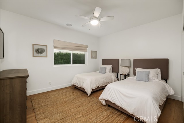 4314 The Strand, Manhattan Beach CA: https://media.crmls.org/medias/1d538cb9-69e2-4acc-8f2a-12f5248275d2.jpg