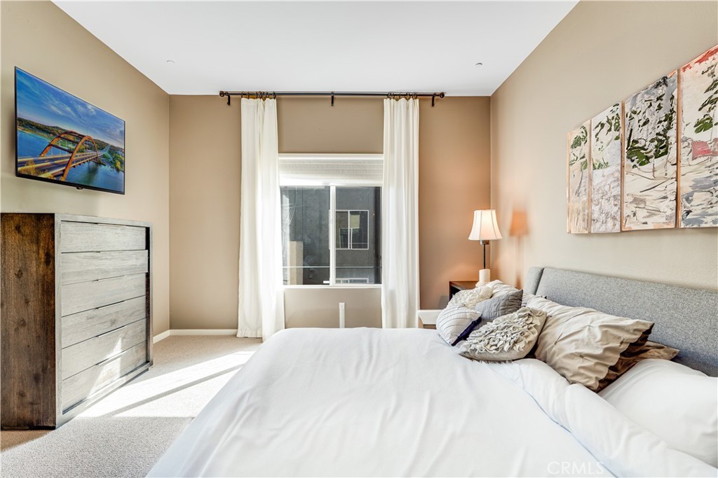 MLS #OC26133570 image #17