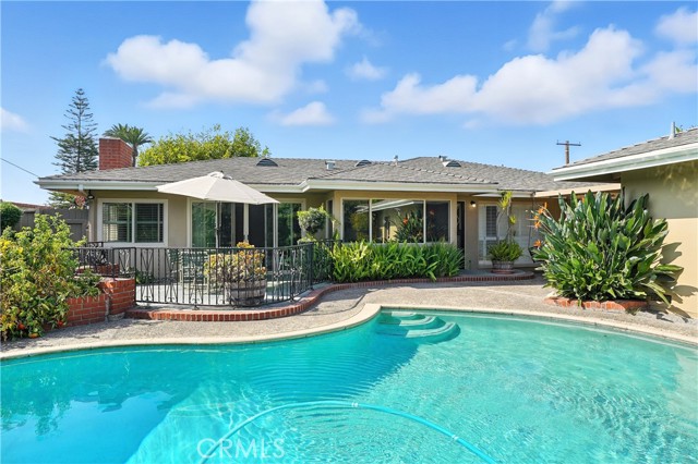 9331 Mikinda Avenue, La Habra CA: https://media.crmls.org/medias/1d55a334-9ac6-4393-89e5-85eb98efe81b.jpg