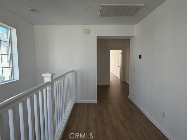 Detail Gallery Image 10 of 13 For 2066 E Sentinel Privado, Ontario,  CA 91764 - 4 Beds | 3 Baths