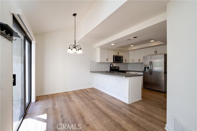 Detail Gallery Image 6 of 37 For 25 Clover Ln #359,  Aliso Viejo,  CA 92656 - 2 Beds | 2 Baths