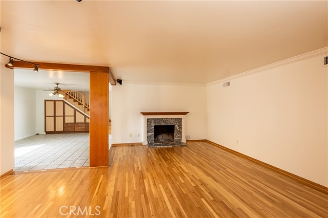 Detail Gallery Image 8 of 33 For 2007 W 180th Pl, Torrance,  CA 90504 - 4 Beds | 3 Baths