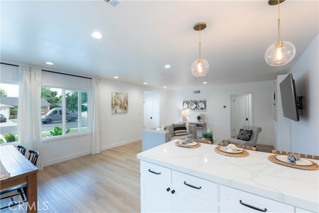Detail Gallery Image 15 of 48 For 6830 E 10th St, Long Beach,  CA 90815 - 3 Beds | 2 Baths