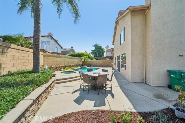 6586 Manzanita Court, Chino CA: https://media.crmls.org/medias/1d571c48-cef8-4852-8aed-83b6f047836a.jpg