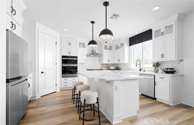 Detail Gallery Image 2 of 15 For 3992 Hudson Ln, Lake Elsinore,  CA 92530 - 4 Beds | 2/1 Baths