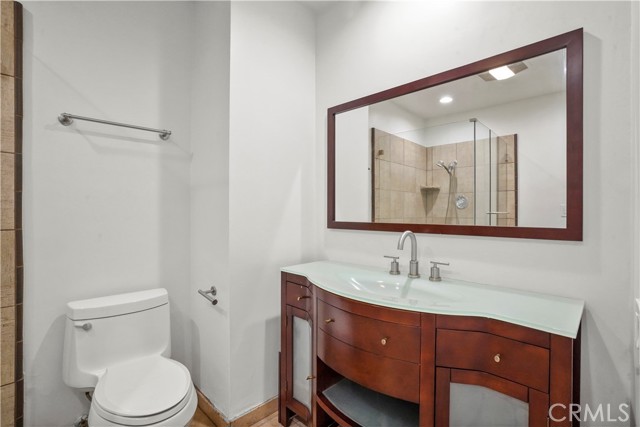 11970 Montana Avenue, Brentwood CA: https://media.crmls.org/medias/1d57f942-bbb5-4c7e-aef6-6b2ead641494.jpg