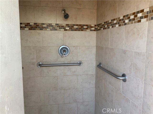 Detail Gallery Image 22 of 25 For 11730 Whittier Blvd. #55,  Whittier,  CA 90601 - 2 Beds | 2 Baths