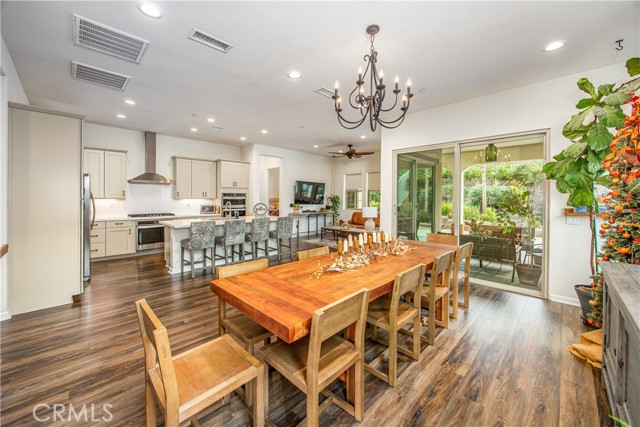 Detail Gallery Image 14 of 20 For 11145 Fourleaf Ct, Corona,  CA 92883 - 2 Beds | 2 Baths