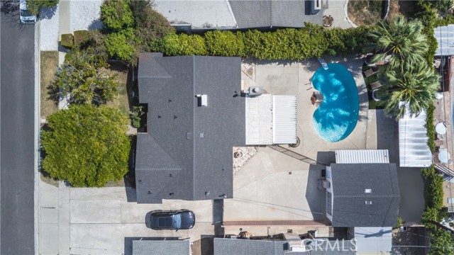 8527 Casaba Avenue, Winnetka CA: https://media.crmls.org/medias/1d59f0d3-444a-4ca1-944f-de13e50c80eb.jpg