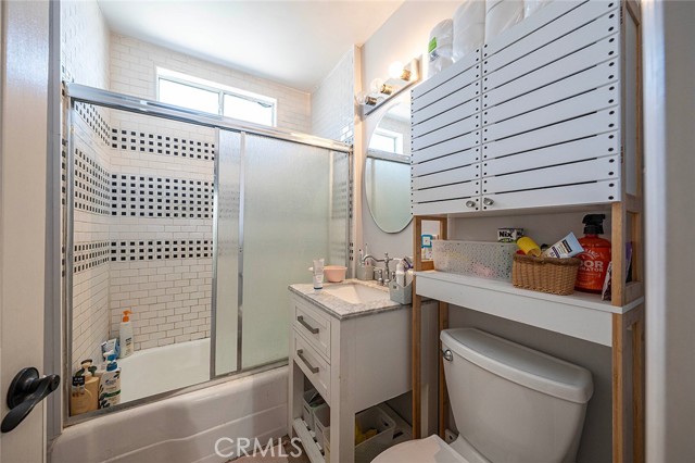 4357 Pennsylvania Avenue, Glendale CA: https://media.crmls.org/medias/1d59f38c-05aa-4cd7-be2f-160c1b7edaed.jpg