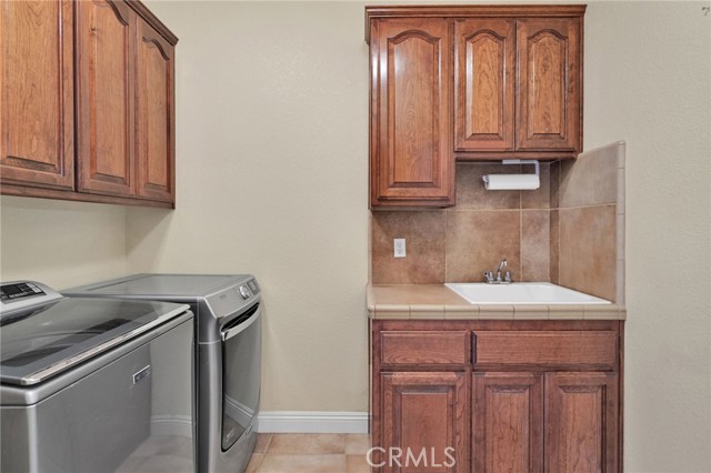 Detail Gallery Image 27 of 39 For 13519 Sunset, Apple Valley,  CA 92308 - 4 Beds | 3 Baths