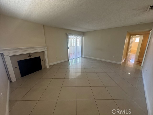 873 Kristin Lane, Hemet CA: https://media.crmls.org/medias/1d5bbc86-d2c8-4653-8359-33a5e1f4f6f0.jpg