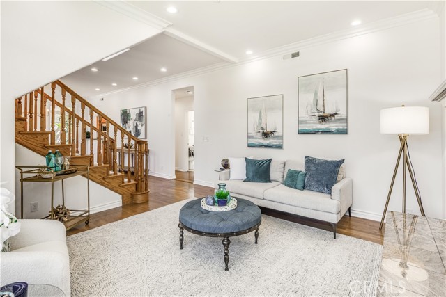 608 Knob Hill Avenue, Redondo Beach, California 90277, 3 Bedrooms Bedrooms, ,2 BathroomsBathrooms,Residential,For Sale,Knob Hill,SB26073677