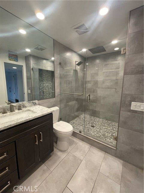 9852 Coral Cove Circle, Huntington Beach CA: https://media.crmls.org/medias/1d5c33e0-3dc5-4df2-a3da-1202a65a9ca3.jpg