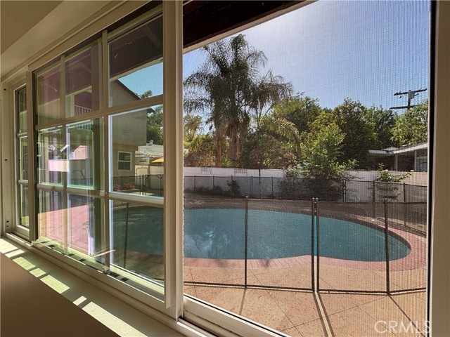 21327 De La Osa, Woodland Hills CA: https://media.crmls.org/medias/1d5c68ad-78b9-40c2-9a1e-fff327cfa1f9.jpg