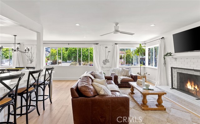 128 Esplanade, San Clemente CA: https://media.crmls.org/medias/1d5cabc7-e590-4ce0-aff7-a1cf90b578fb.jpg