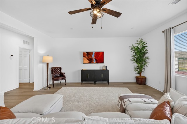 Detail Gallery Image 9 of 45 For 3180 Stargazer St, Hemet,  CA 92543 - 3 Beds | 2 Baths