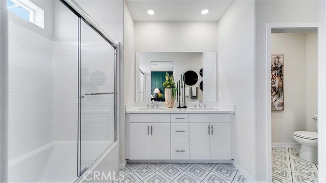 Detail Gallery Image 12 of 19 For 2673 Cloudview Privado, Ontario,  CA 91761 - 3 Beds | 2/1 Baths